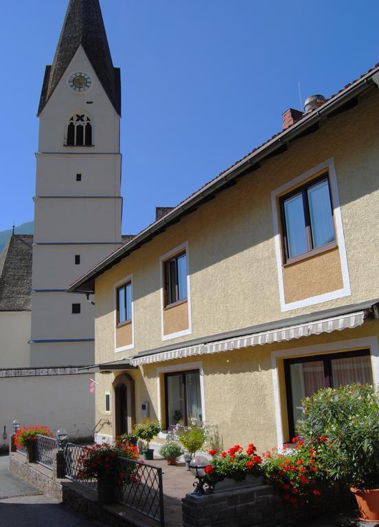 Frühstückspension Kirchenwirt Obervellach Exterior foto