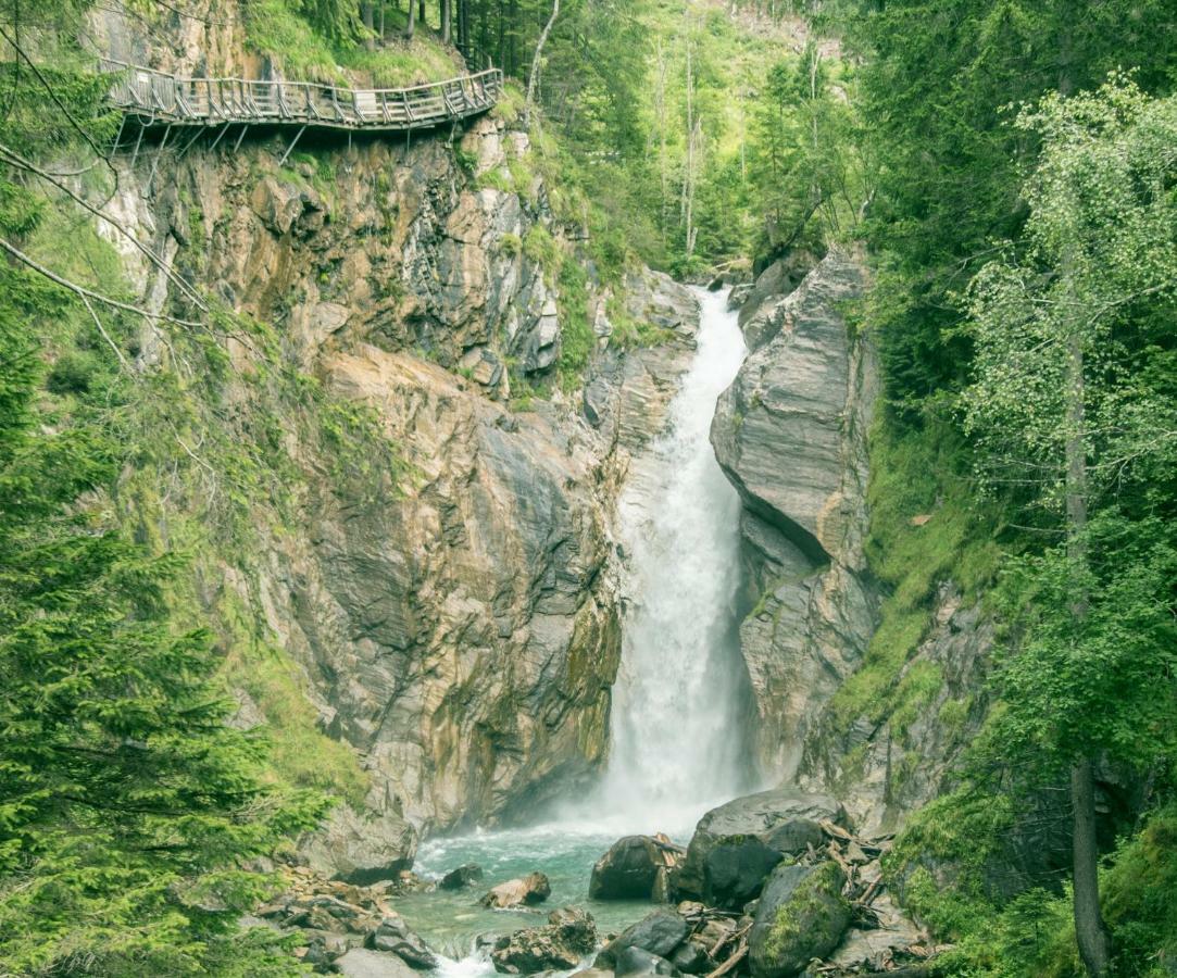 Frühstückspension Kirchenwirt Obervellach Exterior foto